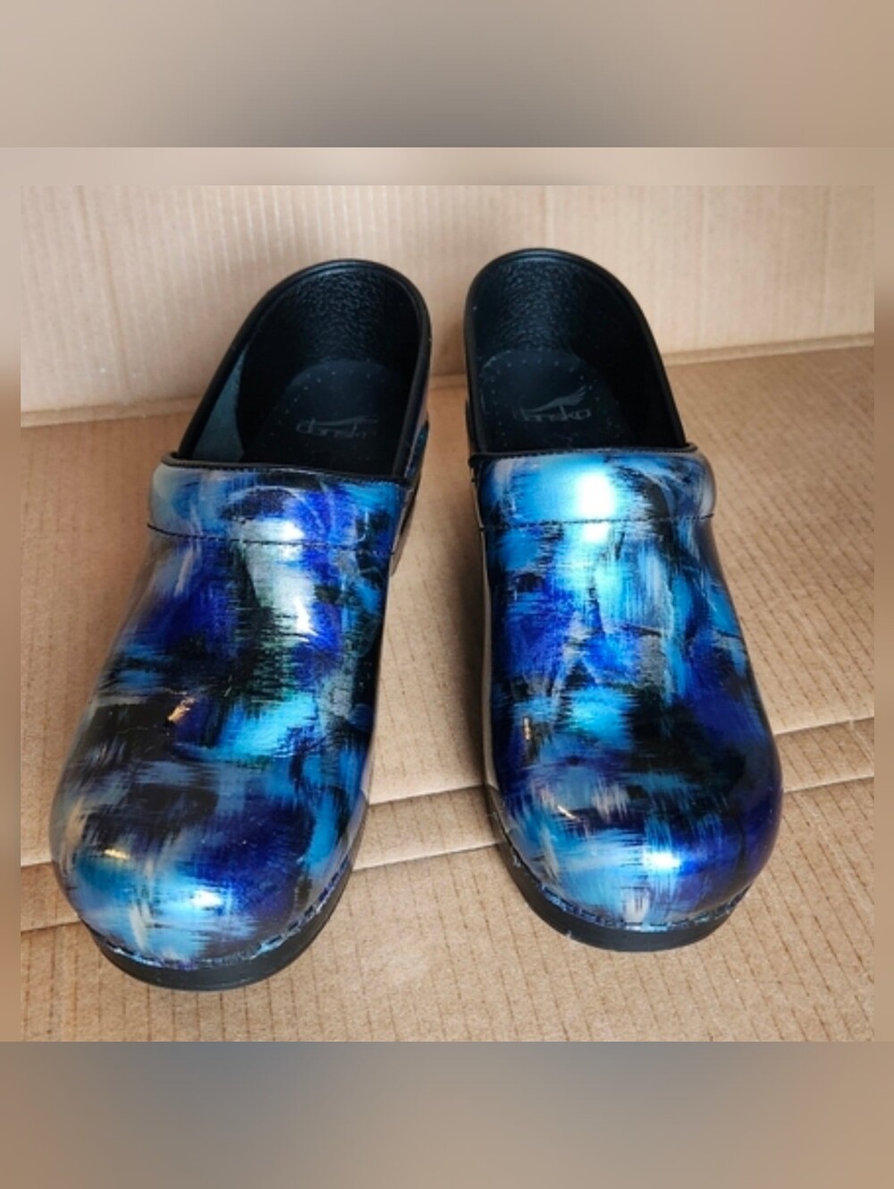 Dansko BLUE BRUSH PATENT Professional Clogs